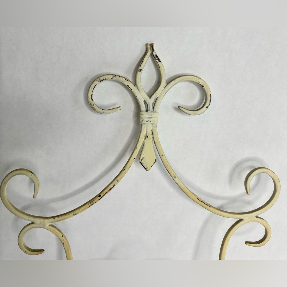 WALL DISPLAY DISTRESSED RACK - Picture 2 of 4